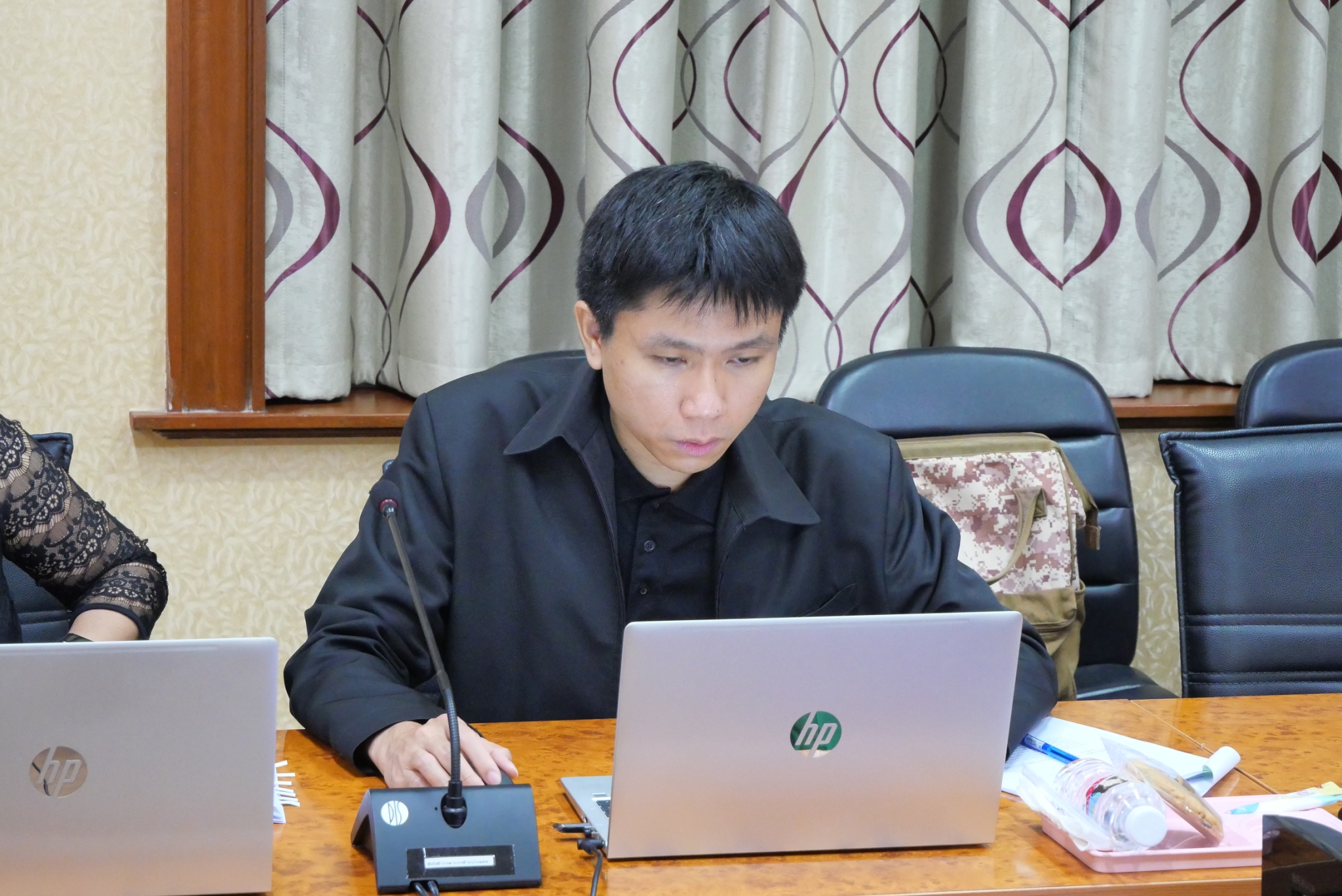 title - ประชุมคณะทำงานพิจารณาผลงานการปฏิรูปที่ดินเพื่อส่งเข้าประกวดการรับรางวัล ครั้งที่ 2/2569 (สมัครขอรับรางวัลเลิศรัฐ ประจำปี 2569) พร้อมประชุมผ่านระบบออนไลน์ ZOOM Meeting 